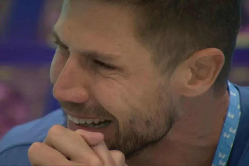 Emoção no BBB 26: Jonas chora ao receber recado do filho