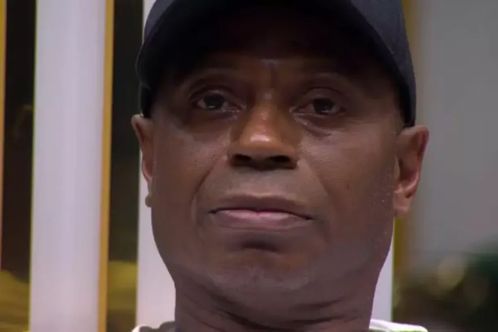 Edilson é expulso do Big Brother Brasil 2026 após briga polêmica