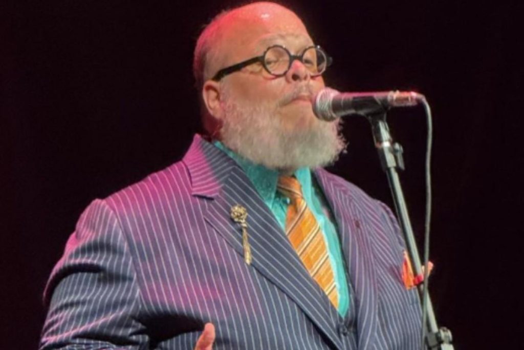 Confusão em restaurante pode custar show de Ed Motta