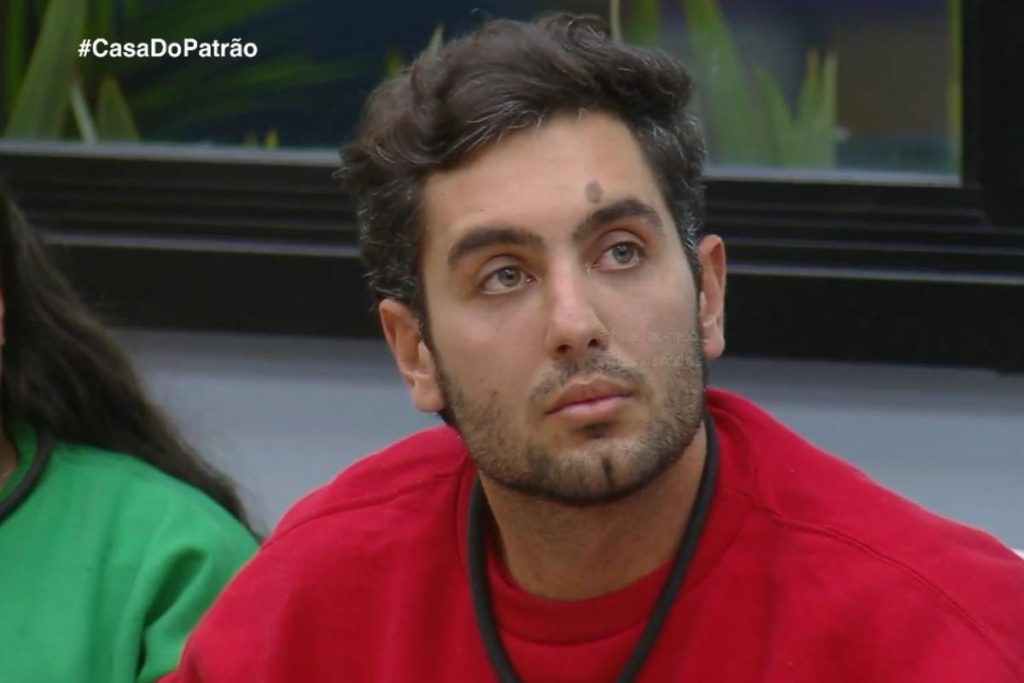 Emoções à flor da pele na Casa do Patrão com a saída de João Victor