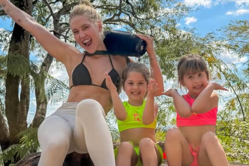 Filhas de Virginia fazem referência a Vini Jr. e divertem fãs