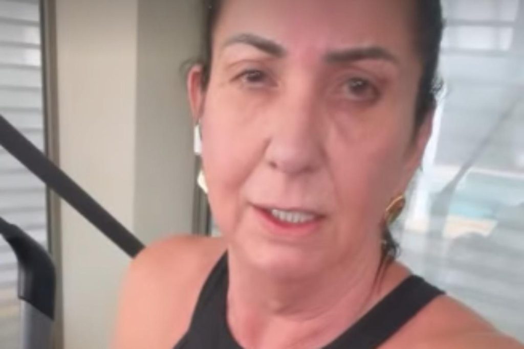Mãe de Virginia Fonseca desabafa sobre ofensas à filha em jogo