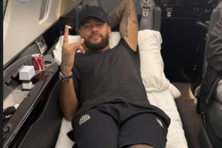 Após conturbada vitória, Neymar desabafa sobre críticas e perseguições